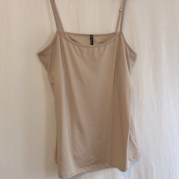 Kristin Marie Ladies Tank 1X Tan Shelf Bra Adjustable Spaghetti Straps - Picture 1 of 4